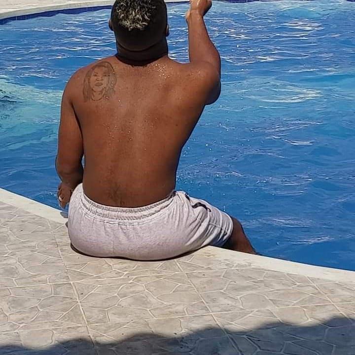 641032327: Chico busca chica en Zaragoza