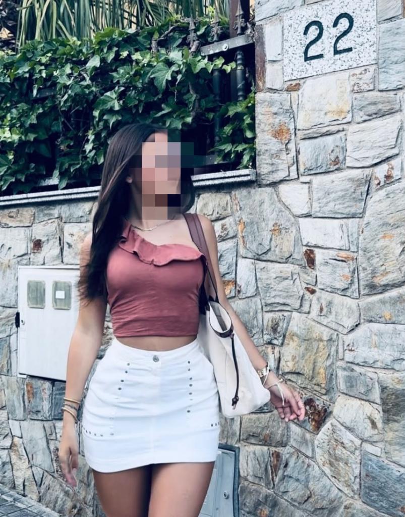 Chica busca chico en Cádiz: 