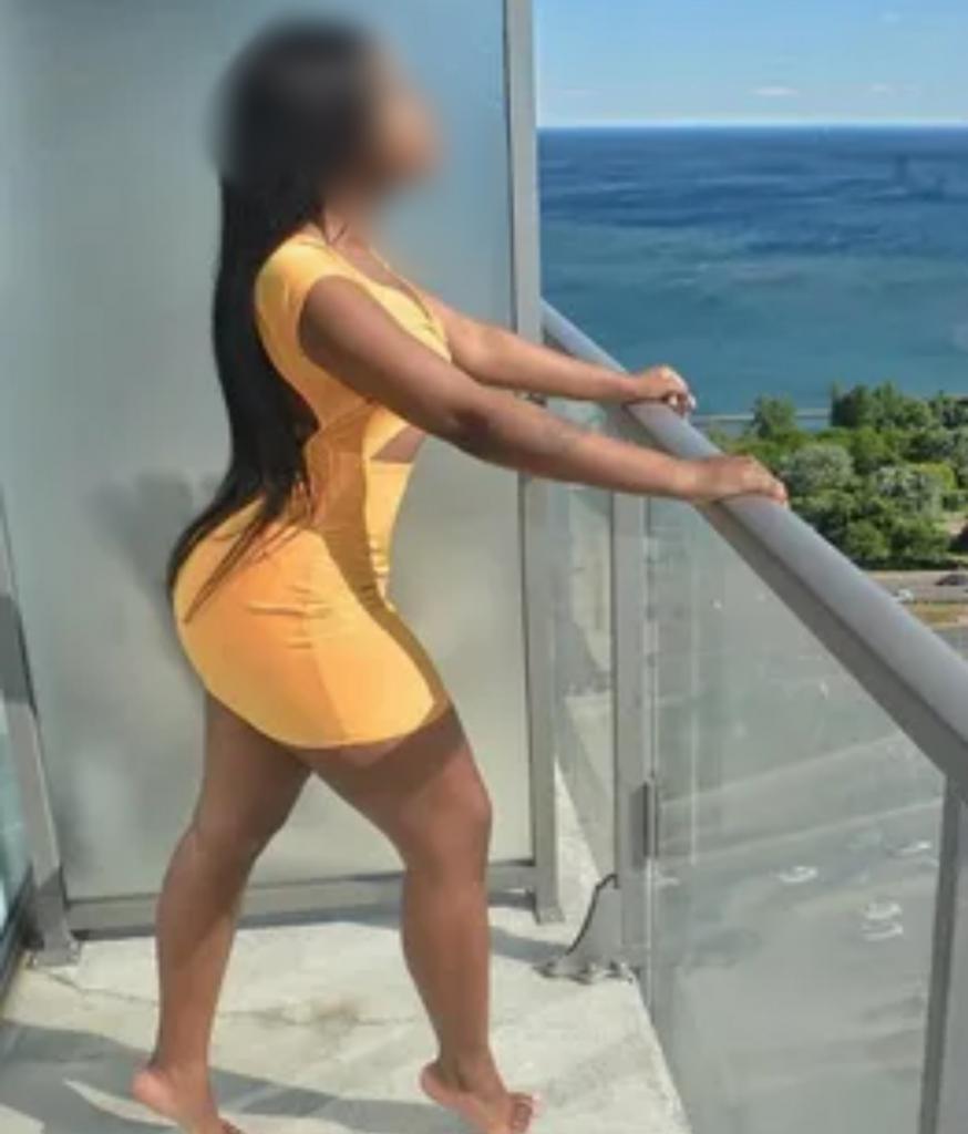 Chica busca chico en Tenerife: 