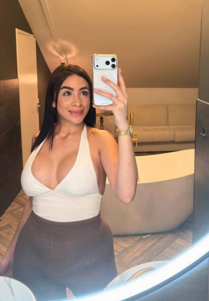 743060584: Chica busca chico en Mallorca