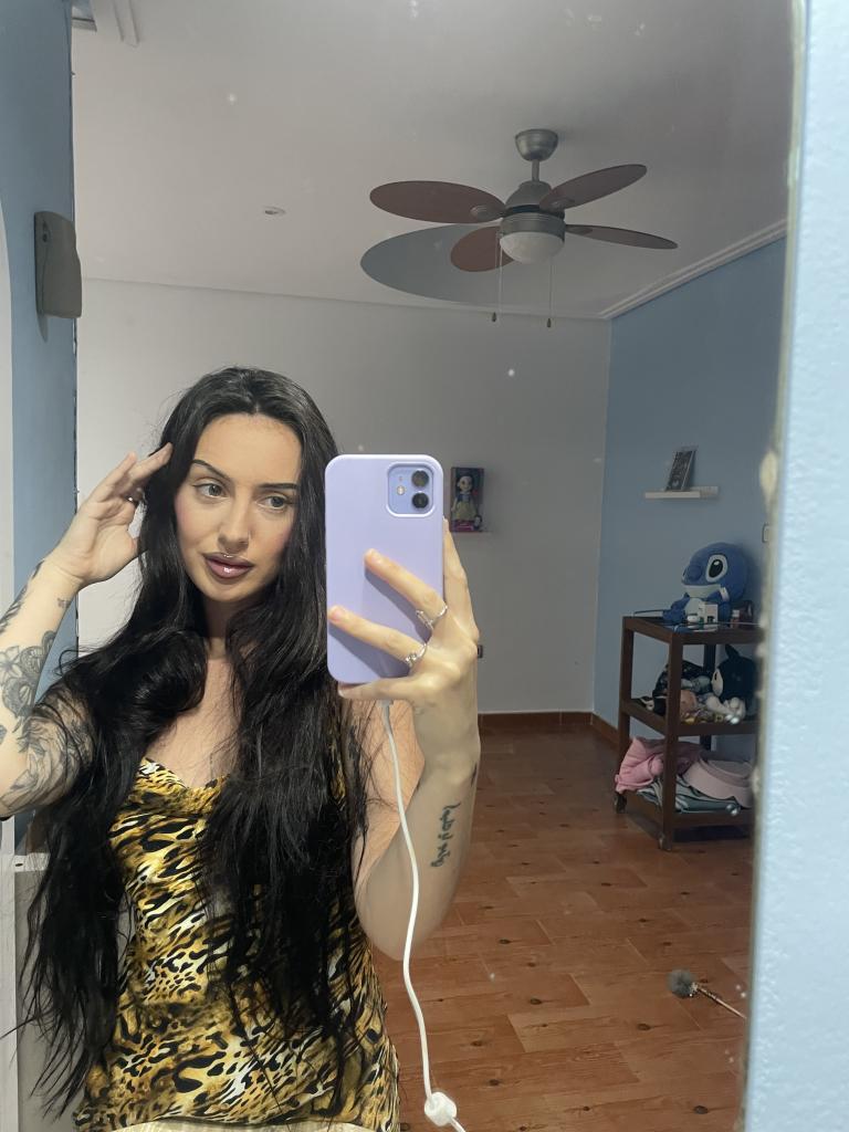Chica busca chico en Huelva: 