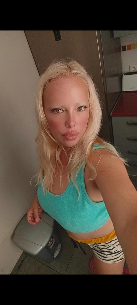 643233681: Chica busca chico en Tarragona