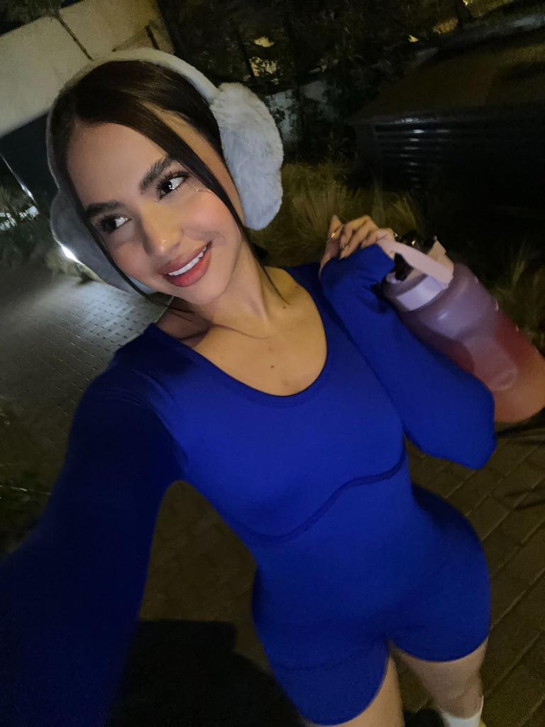 643075551: Chica busca chico en Ibiza