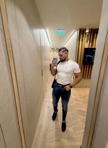 624546819: Chico busca chica en Madrid