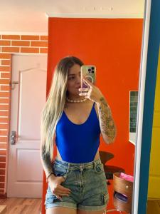 661361177: Chica busca chico en Tarragona