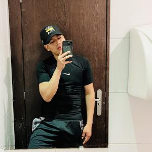 673938397: Chico busca chica en Barcelona