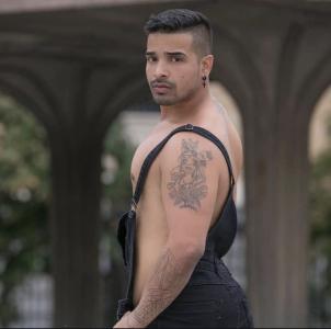 627048822: Chico busca chica en Barcelona