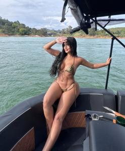 691465216: Chica busca chico en Gerona