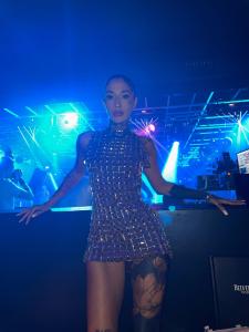 643075551: Chica busca chico en Ibiza