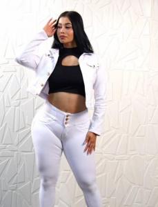 614141993: Chica busca chico en Lérida