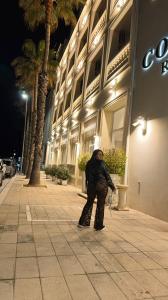 613903603: Chica busca chico en Granada
