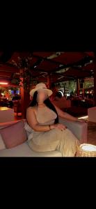 687052531: Chica busca chico en Cádiz