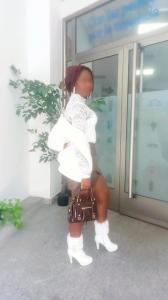 604135147: Chica busca chico en León