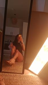 631229623: Chica busca chico en Málaga