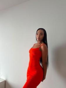 613883758: Chica busca chico en Zaragoza