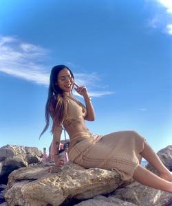 643402942: Chica busca chico en Ibiza