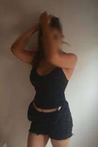 647763039: Chica busca chico en Tenerife