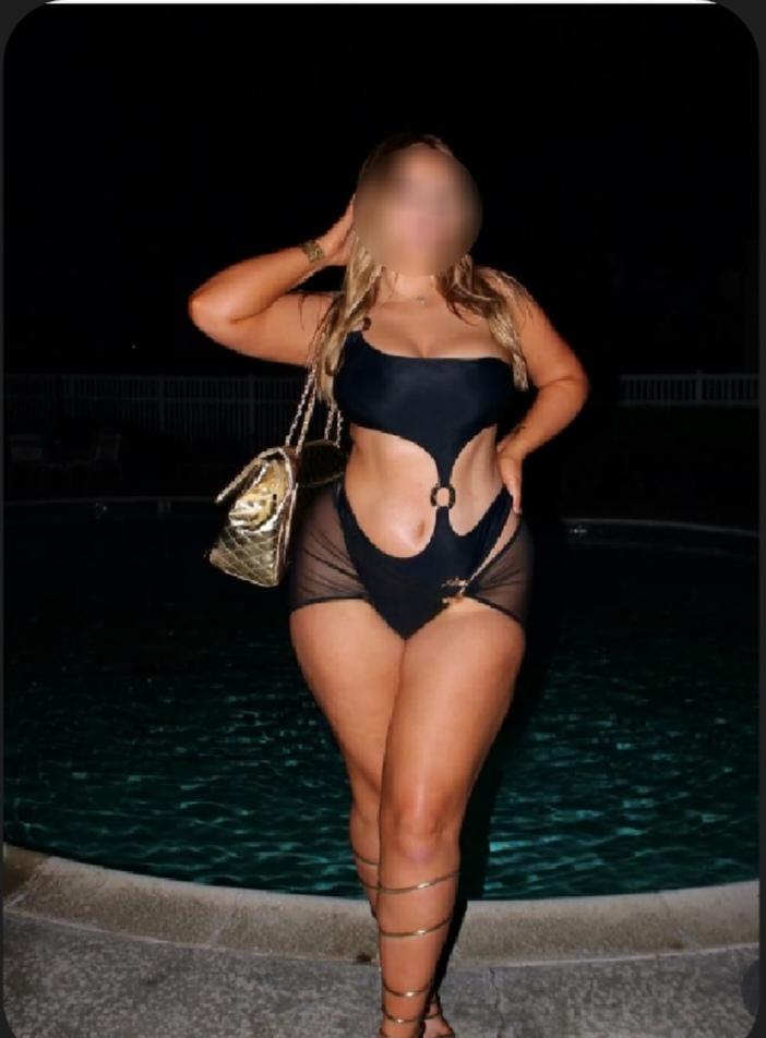 Chica busca chico en Sevilla: 