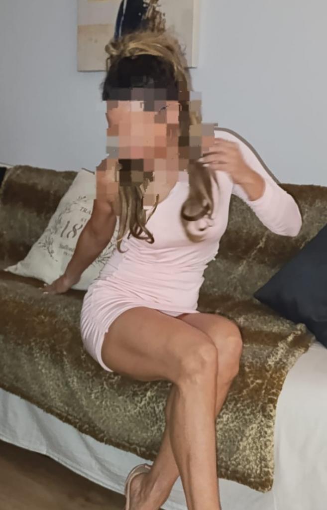 Chica busca chico en Sevilla: 