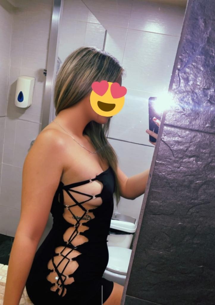 Chica busca chico en Menorca: 