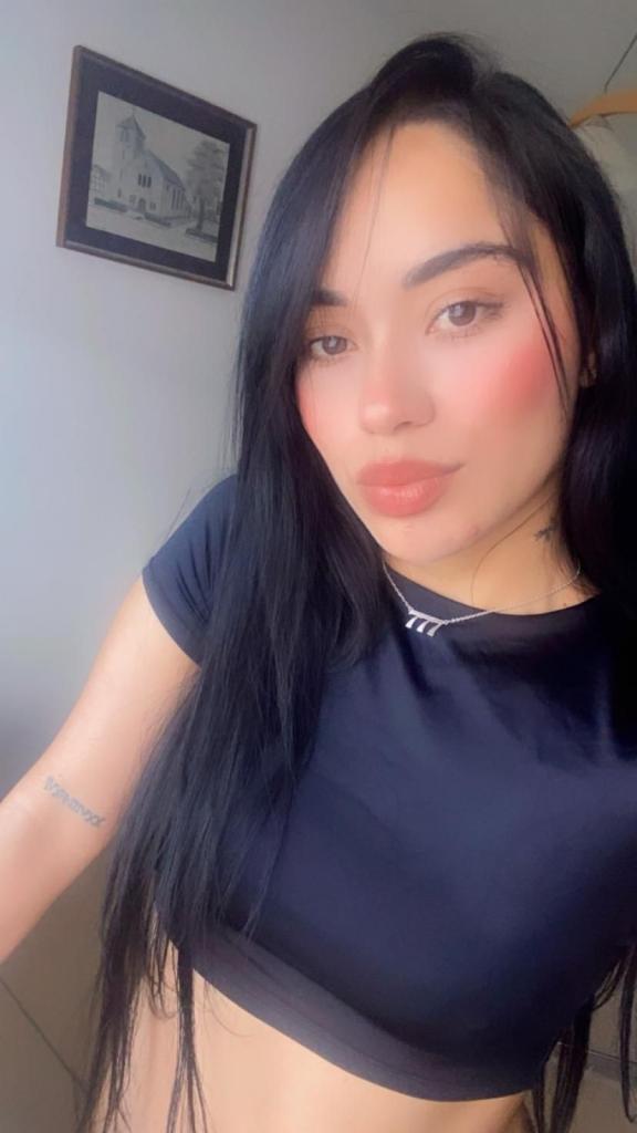Chica busca chico en Sevilla: Chica busca chico