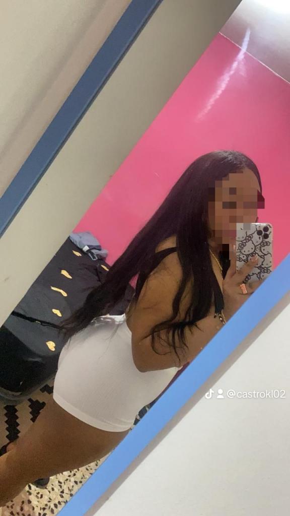 Chica busca chico en Ibiza: 