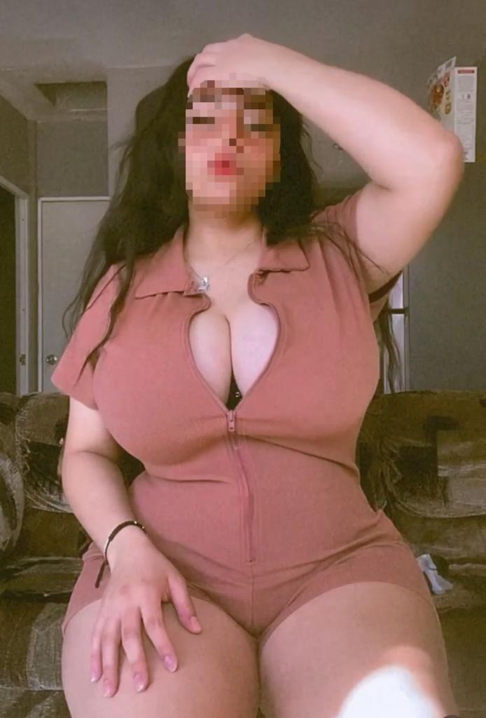 Chica busca chico en Cádiz: 
