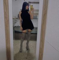 663438529: Chica busca chico en Sevilla