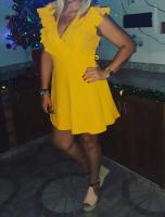 672993160: Chica busca chico en Gerona