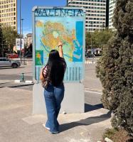 604307575: Chica busca chico en Madrid