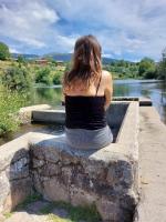 643964542: Chica busca chico en Segovia