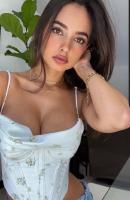 677493689: Chica busca chico en Ibiza