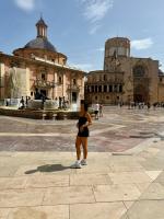 613392326: Chica busca chico en Madrid