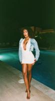 637970917: Chica busca chico en Ibiza