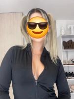 745083861: Chica busca chico en La Coruña