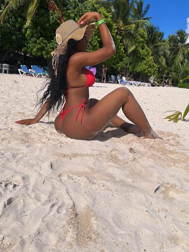 662235972: Chica busca chico en Gerona