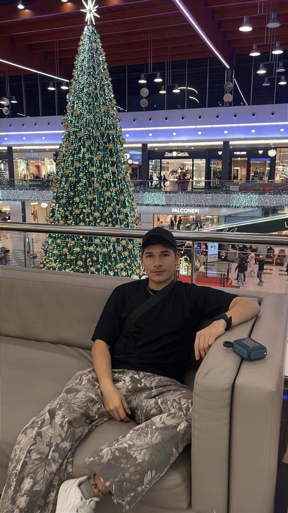 682637853: Chico busca chica en Málaga