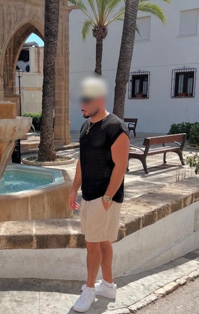 Chico busca chica en La Coruña: 