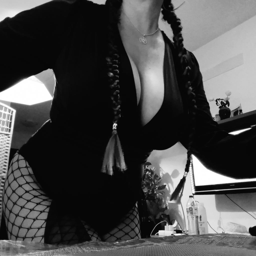 Chica busca chico en Tenerife: 