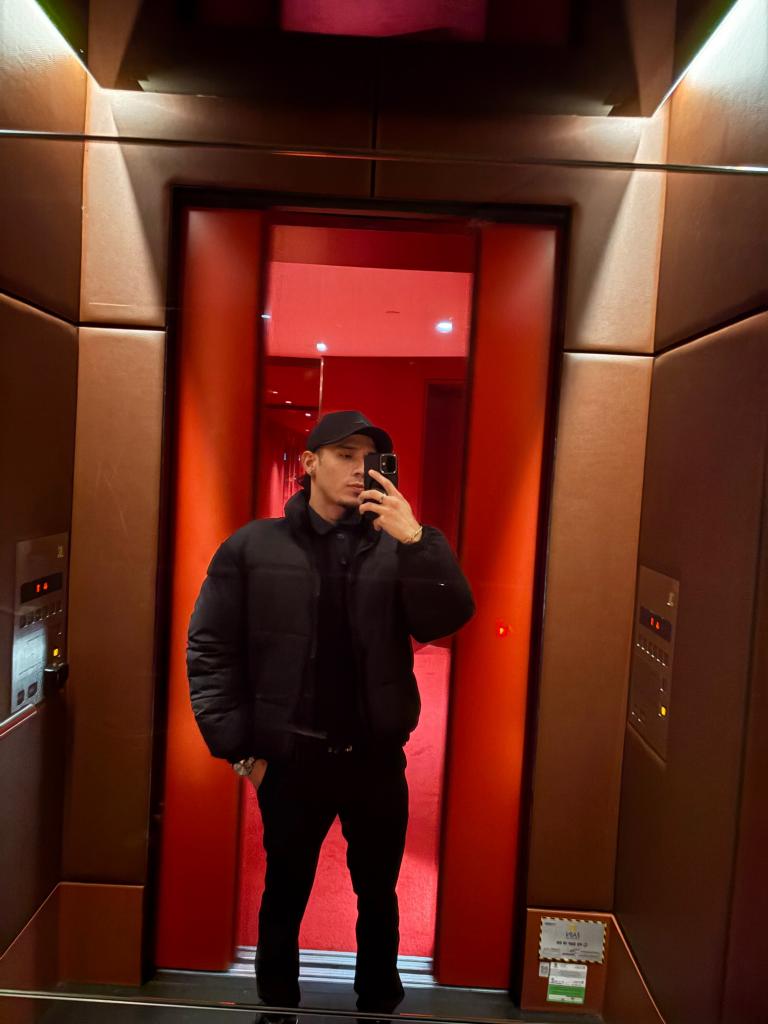 Chico busca chica en Barcelona: Chico busca chica