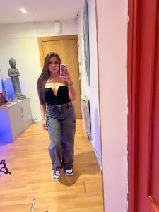 695323488: Chica busca chico en Cáceres