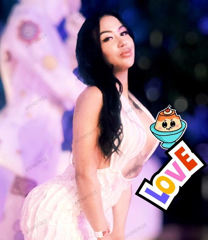 Chica busca chico en Ibiza: 