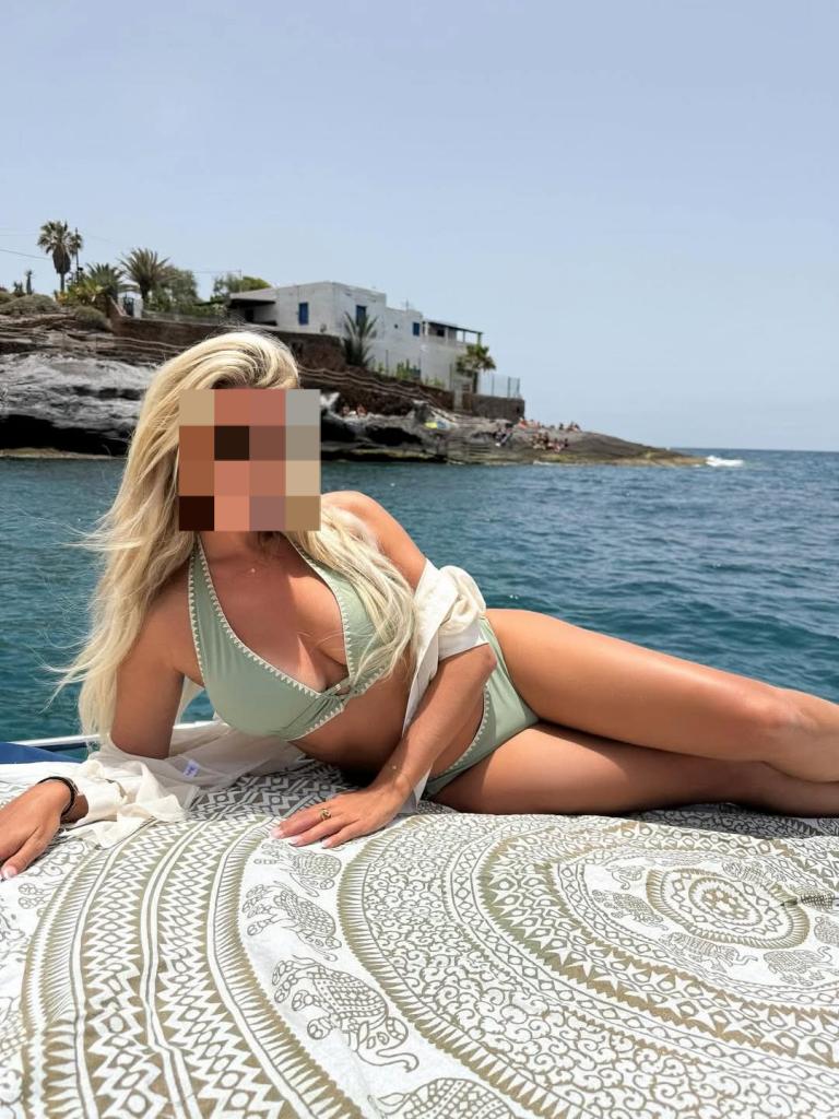 Chica busca chico en La Coruña: 