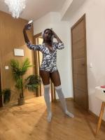 631545083: Chica busca chico en Granada