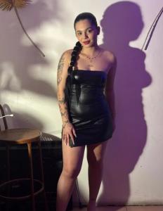 Chica busca chico en Almería: 