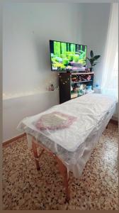 603370254: Chica busca chico en Madrid