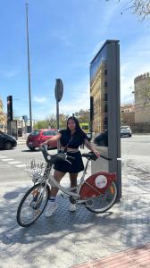 664299854: Chica busca chico en Madrid