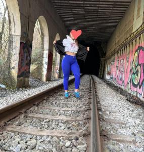 603414378: Chica busca chico en Navarra