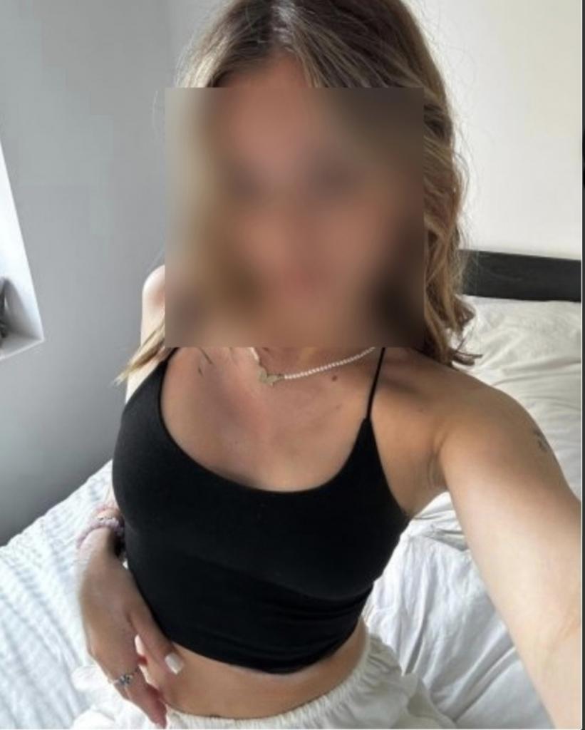 679367383: Chica busca chico en Madrid