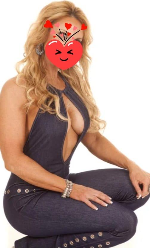 645363466: Chica busca chico en Málaga
